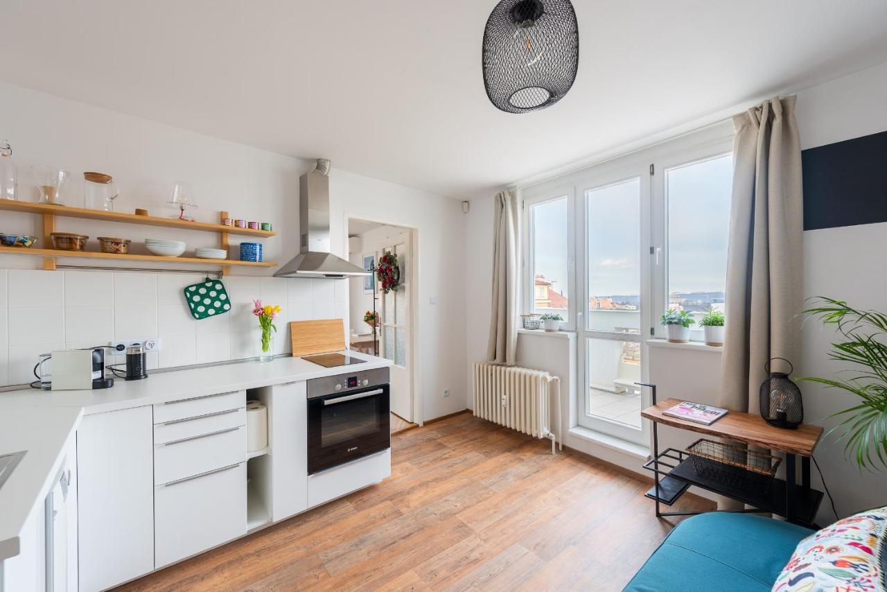 Bright Charming Apt With Terrace, Parking & Airco. Praga Exterior foto